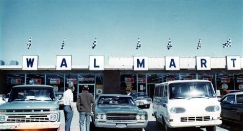 What Walmart Looked Like When It First Opened | Reader's Digest