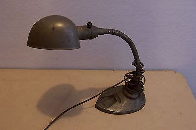 Vintage Antique Industrial Goose Neck Desk Lamp Machine Cast Iron Base