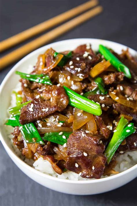 Both are traditional mongolian meat dishes that have a thousands years history and reflect the nomadic lifestyle. Easy Mongolian Beef Recipe - Simply Home Cooked