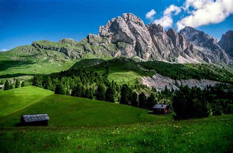 TouristSecrets | The Best of the Italian Alps: A Comprehensive Guide