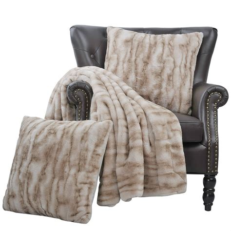 Boon Raccoon Faux Fur Throw Blanket Combo Set