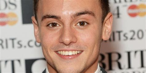 Tom Daley On Attention From Gay Men Odd Fan Encounters Since Coming Out Huffpost Communities