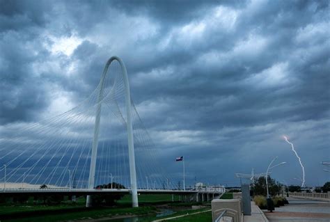 Summer Storms Bring Strong Winds Lightning Strikes To Dallas Fort Worth