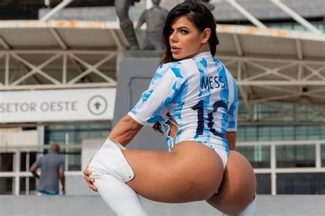Messi Mad Miss Bumbum Strips Down And Poses In Gold Body Paint Before World Cup Final Daily Star