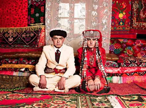 Xinzhao Li Snaps Rare Photos Of Remote Tajik People In China Green