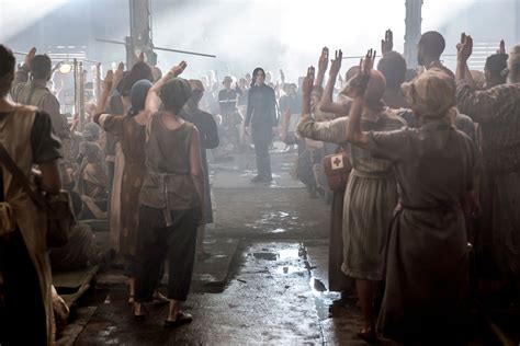 Cosecha juegos del hambre 1. Check Out HQ New Stills From THE HUNGER GAMES: MOCKINGJAY ...