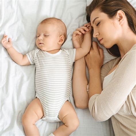 Co Sleeping With Your Baby A Guide To Safe Bed Sharing