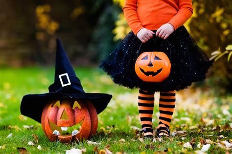 How To Plan The Perfect Halloween Party