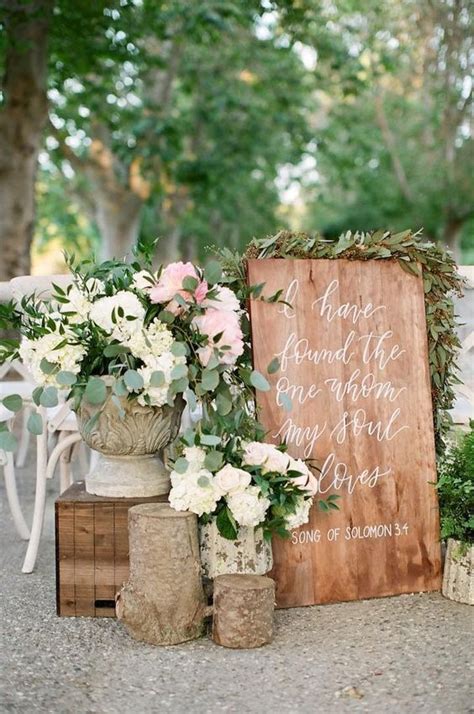 pretty budget friendly wedding decorating ideas 30 easy to do rustic signs