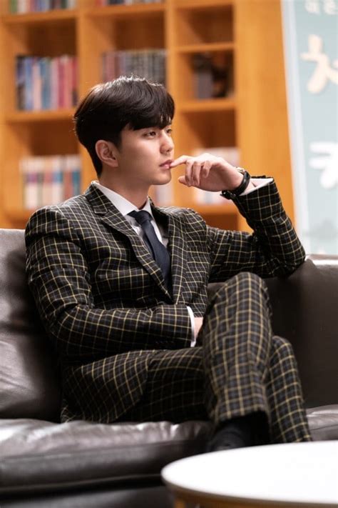 He does have an instagram account under the username. Yoo Seung Ho Talks About Finally Being Able To Shed His ...
