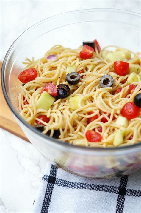 Summer Spaghetti Salad With Veggies And Italian Dressing