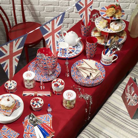 A Diamond Jubilee Tea A Lot Of Nationalism Here But Thats All Right There Loyal British