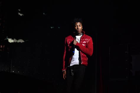 Video Surfaces Of Nba Youngboy Aiding His Reported Girlfriends Gunshot