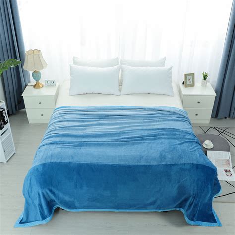 Super Soft Flannel Fleece Bed Blankets Lightweight Plush Gradient Ombre