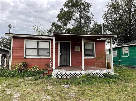3711 E Genesee St Tampa Fl 33610 Zillow