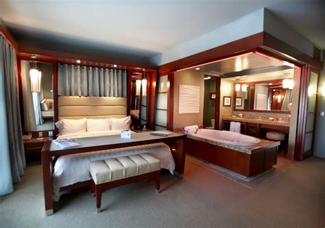 See more ideas about awesome bedrooms, bedroom design, cool rooms. Luxury adult rooms ideas - Wonderful