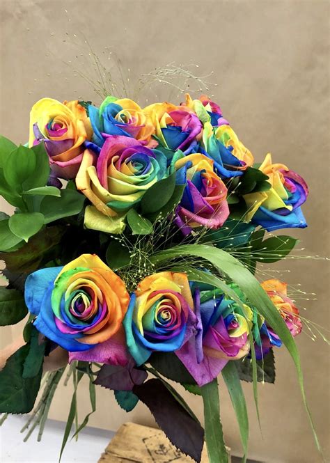 12 Rainbow Rose Bouquet Dozen Rainbow Roses 12 Rainbow Roses Handtied