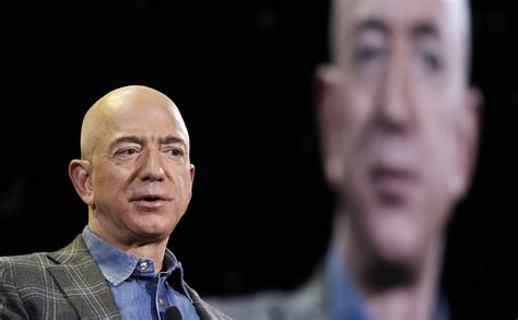 И эта новость не укрылась, само собой, от глаз россиян. Глава Amazon Безос — соискателям: «Почему крышки люков ...
