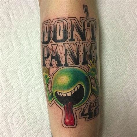 #hitchikers guide to the galaxy #douglas adams #tattoo #whale #petunias #don't panic. Don't Panic With These Rad Hitchhiker's Guide To The Galaxy Tattoos | Galaxy tattoo, Hitchhiking ...