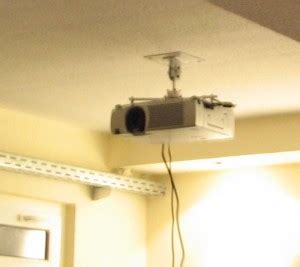 In jedem projektor fest installiert, sodass sie sich hierzu keine sorgen machen müssen. Beamer Einweihung - schrankmonster blog