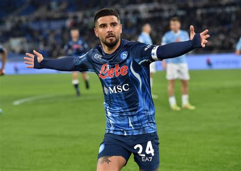 Toronto Fc Lorenzo Insigne Helps Napoli Reach Top Of Serie A