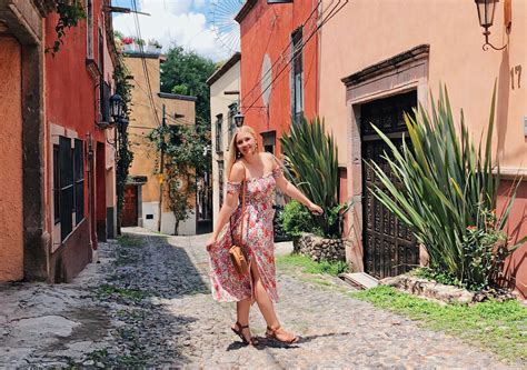 The Solo Female Travelers Guide To Mexico The Wandering Blonde