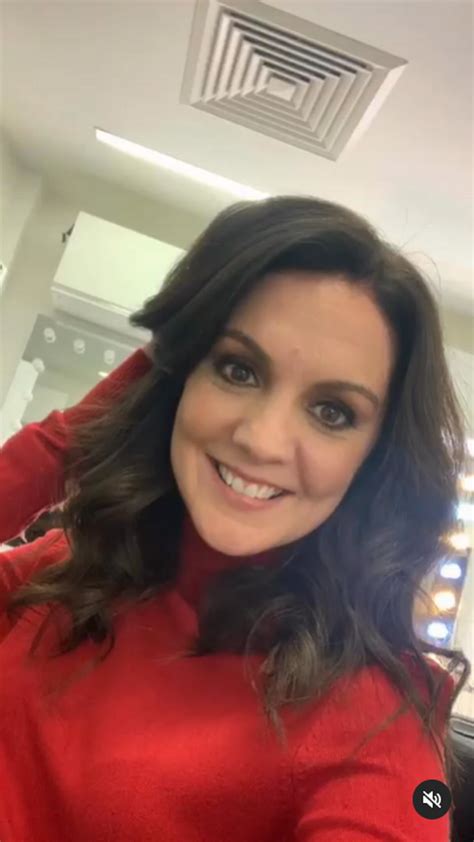Gmbs Laura Tobin Called Classy And Beautiful With Back To Roots