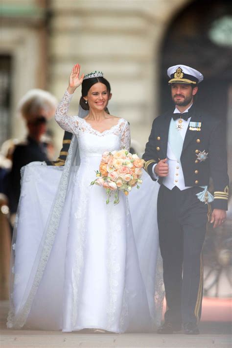Sofia Hellqvist Weds Sweden S Prince Carl In A Gorgeous Long Sleeved Gown Princess Sofia Of