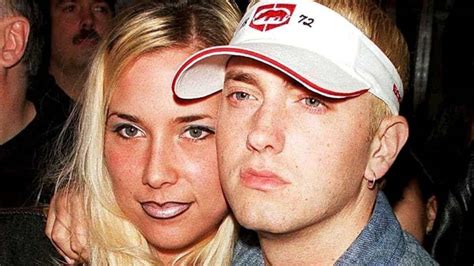 eminem to reunite with ex wife kim mathers at daughter hailie s wedding entertainment news