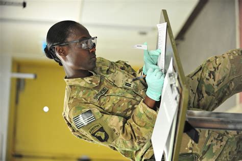 Currahee Receives Army Nurse Corps 2014 Leadership Award Of Excellence