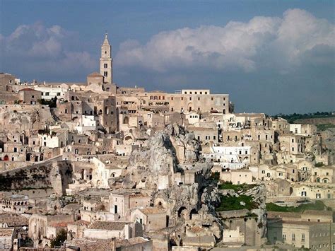 los 5 pueblos más misteriosos de italia qué relación tienen con las crónicas de narnia y james