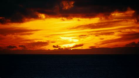 Download Wallpaper 3840x2160 Sea Horizon Sunset Clouds Fiery Sky