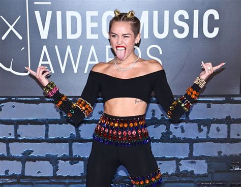 El Estilo De Miley Cyrus 2013 El Año Que Cambió Su Carrera Vogue España