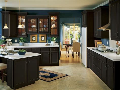 Consumers know and trust the armstrong brand to deliver whether you're remodeling or building a new home, experience the benefits of interacting directly with a licensed dealer when purchasing cabinets. Armstrong Kitchen Cabinet With Classic Onyx Finish ...