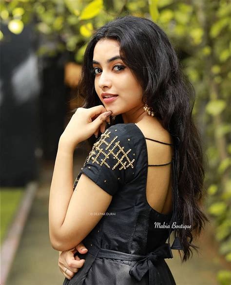Priyanka Mohan Actress Black Gangleader Kollywood Nani Sivakarthikeyan Hd Phone Wallpaper