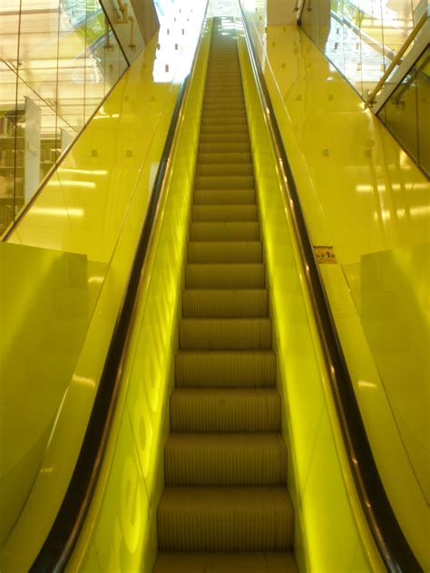 It is free to join and open to everyone. File:Escalator, Seattle Central Library.jpg - Wikimedia ...