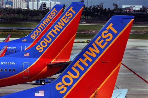 Southwest Airlines Flight Attendant Says Pilots Streamed Airplane Bathroom Video To Cockpit 🕊️