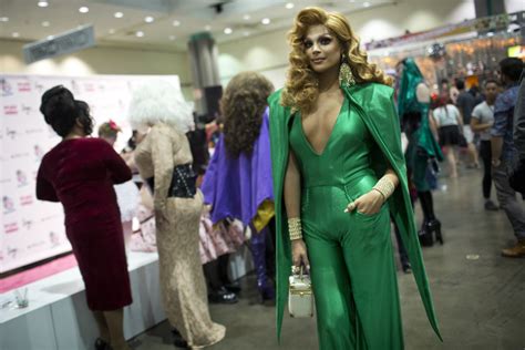 Slideshow Rupauls Dragcon In La Portraits From The First Ever Drag
