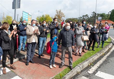 From latin sanctu iōannē (saint john), which is the name of a large number of hamlets and villages in galicia. Presión para a readmisión da directora do CEIP Luis Seoane ...