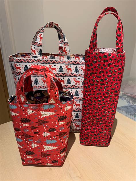 Set Of 3 Reusable Christmas Fabric T Bags With Handles Etsy