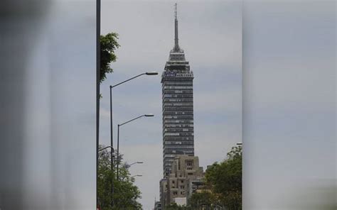 La Torre Latinoamericana Uno De Los Lugares Más Icónicos De México Y