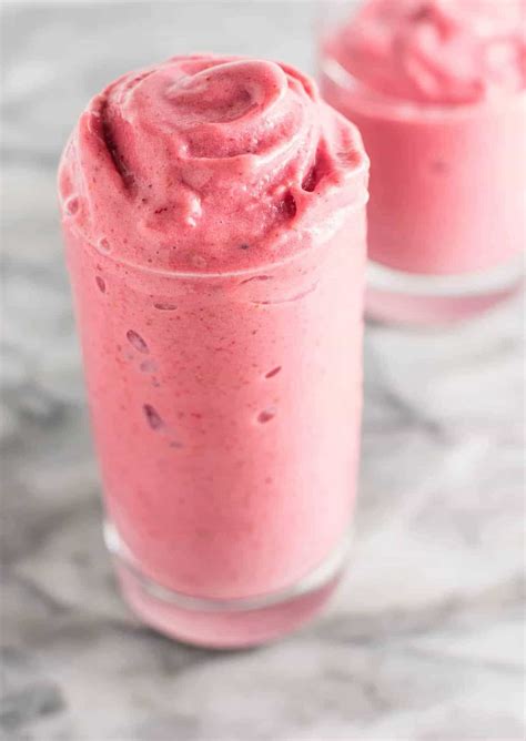 The modifications above, while delicious, will increase the overall sugar content of your smoothie and therefore make it sweeter. Strawberry Banana Smoothie Recipe - Build Your Bite