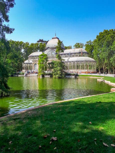 440 Palacio De Cristal Foto Stock Immagini E Fotografie Royalty Free