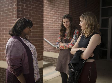 Ohio'nun bir kasabasında yaşayan orta yaşlardaki yalnız bir kadının genç bir arkadaş grubunu evine davet etmesi üzerine yaşananları konu ediniyor. 'Ma' review: Octavia Spencer makes a great movie villain ...