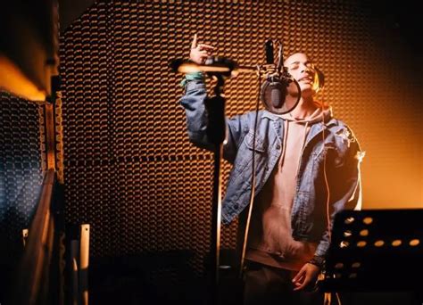 Ultimate Guide On How To Set Up A Rap Recording Studio