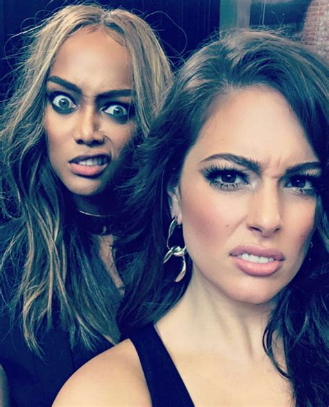 Tyra Banks And Ashley Graham Stank Face Selfie Tips Americas Next