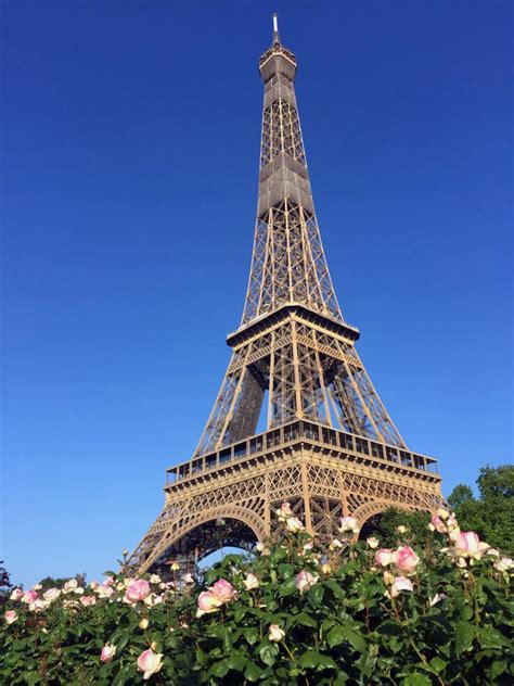 Le tour eiffel a jailli pour le centenaire de la prise de la bastille, en 1889, du côté du champs de mars bordant la seine, sur le lieu même où le 14 juillet 1790 s'était célébré un des temps forts de la. Paris virtual Tour #4 : La Tour Eiffel
