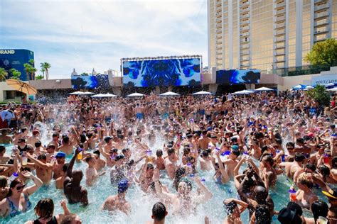 12 Insider Tips To The Top 12 Las Vegas Dayclubs Pool Parties VPP