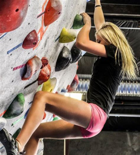 Hot Rock Climbing Girls That Take Sexiness To New Heights 40 Pics