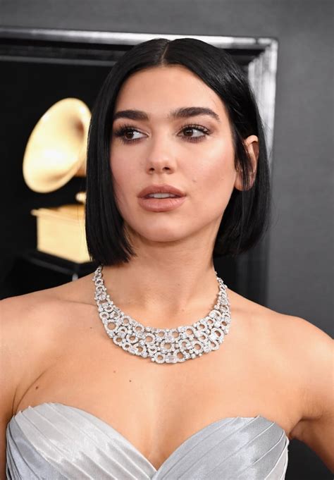Dua Lipa Hair And Makeup At The 2019 Grammys Popsugar Beauty Uk
